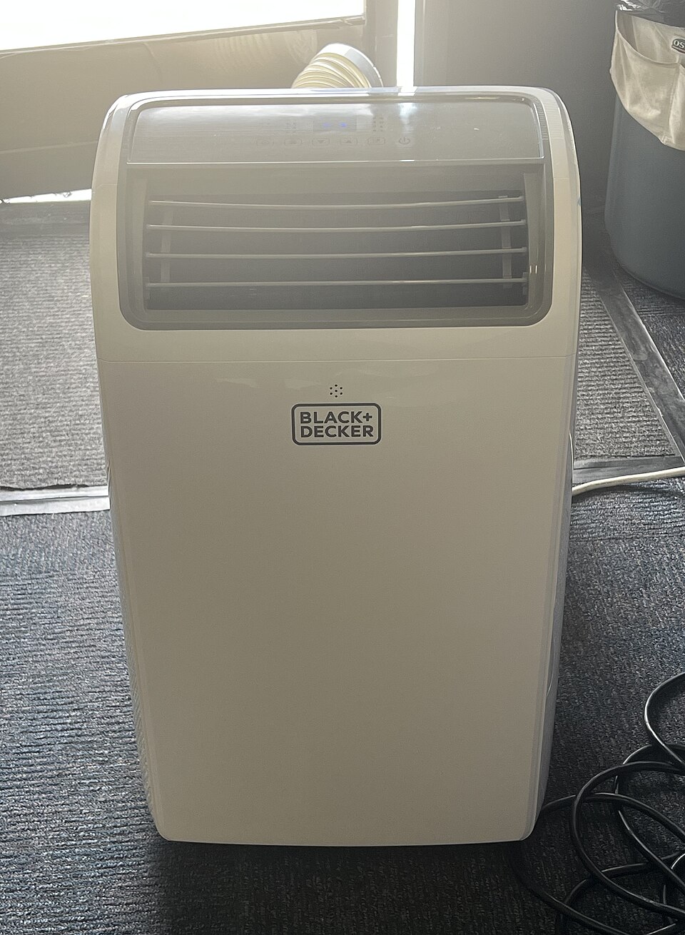 Emtronics 9000 BTU Portable Air Conditioner, Dehumidifier, Fan & Window Vent Kit (EMAC9KW)