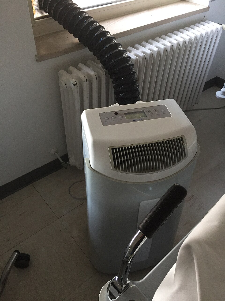 Costway 4-in-1 12000 BTU Portable Air Conditioner with WiFi Smart App